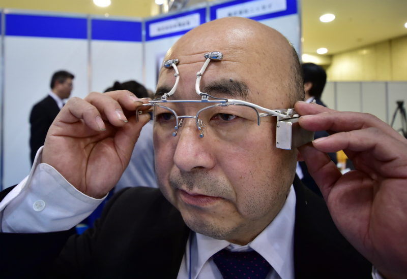 Illustration for article titled These Smart Glasses Are So Dumb They Make Google Glass Look Genius